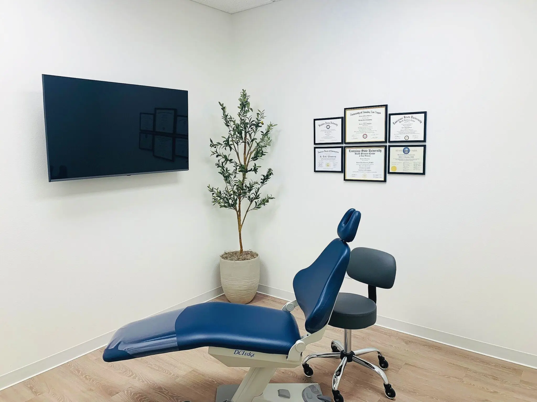 The modern treatment room at Chauncey Orthodontics in Henderson, NV, where Invisalign costs and options can be discussed with patients.